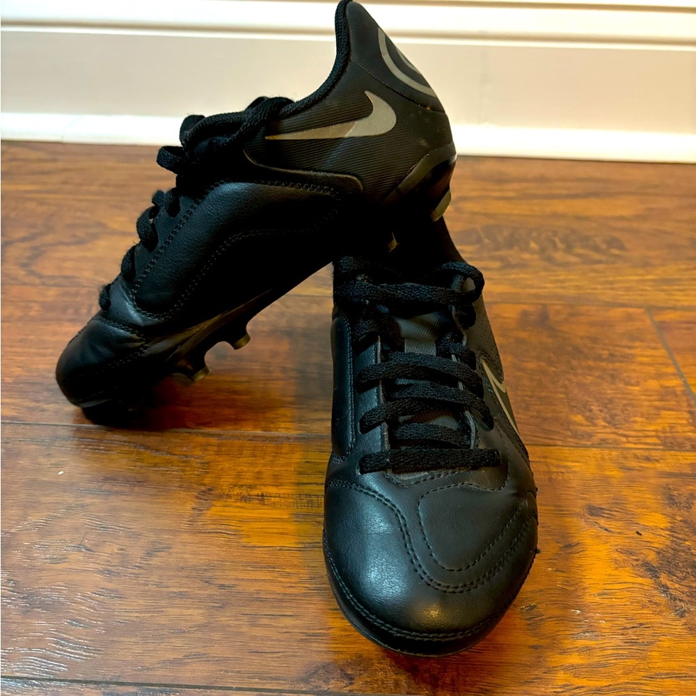 Kids Nike Soccer Cleats